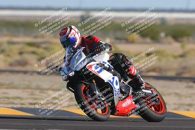 media/Nov-06-2023-Moto Forza (Mon) [[ce023d0744]]/3-Intermediate Group/Session 5 (Turn 4)/